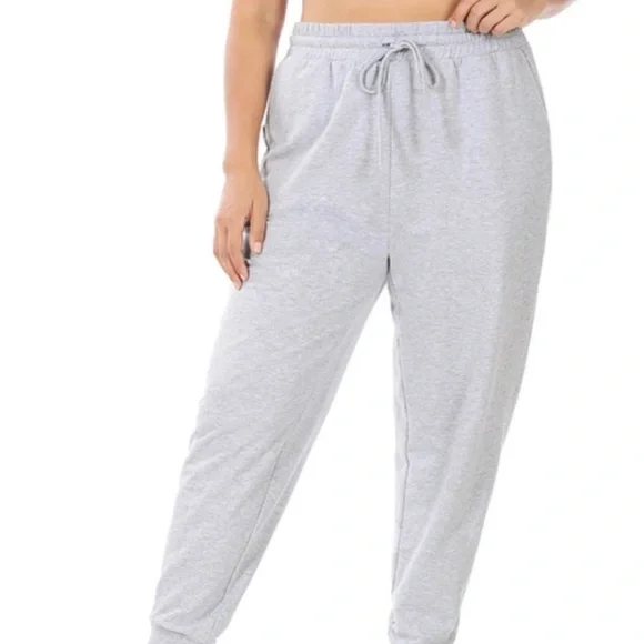 ZENANA Premium Classic Cotton Blend Joggers Sweatpants - Picture 2 of 4